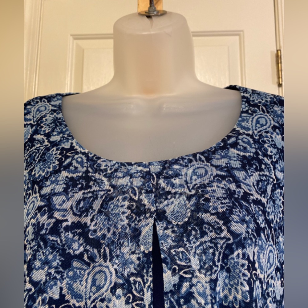 N.Y. Collection - Lovely 2 piece tunic (navy/blue floral pattern), Size: LP